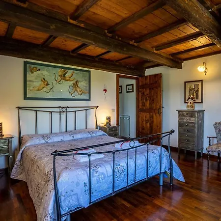 فيلة Rustica Le Piagge Sassoferrato